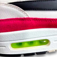 Photo #3727 du produit Sneakers Nike Air Max 1 Blanc Noir Volt Rush Rose - 42,5 - Très bon état