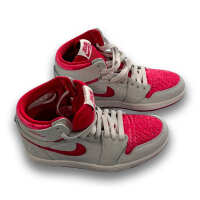 Photo #3745 du produit Nike Zoom air Valentine’s Day - 38.5 - Neuf sans étiquette